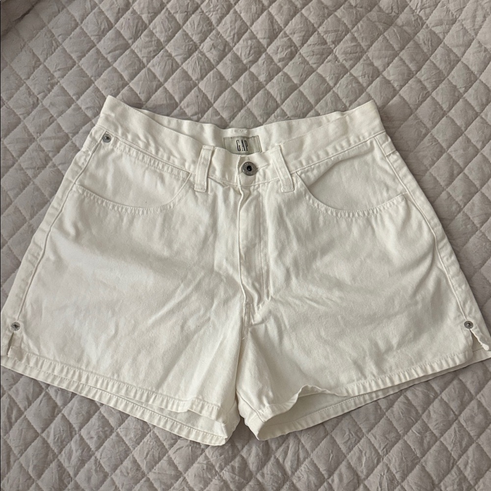 GAP Women's Cream Jean Shorts, vintage